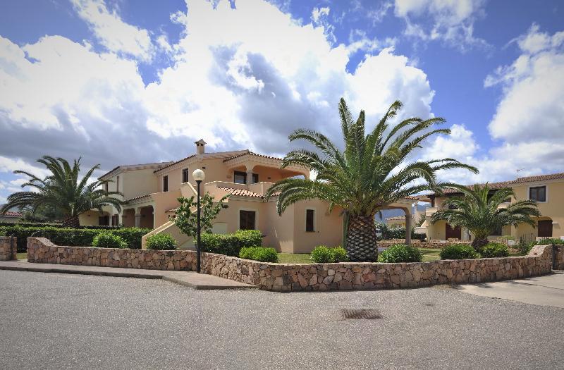 Residence Le Canne San Teodoro  Dış mekan fotoğraf